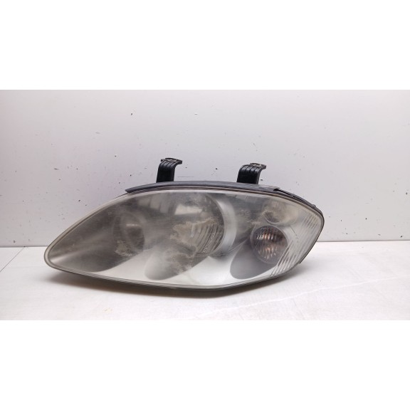 Recambio de faro izquierdo para ssangyong rodius i 2.7 xdi referencia OEM IAM   