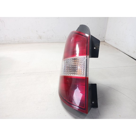 Recambio de piloto trasero izquierdo para ssangyong rodius i 2.7 xdi referencia OEM IAM 8360121  