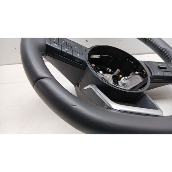 Recambio de volante para nissan qashqai iii (j12) 1.3 dig-t referencia OEM IAM 484306UF0 484306uj2a 