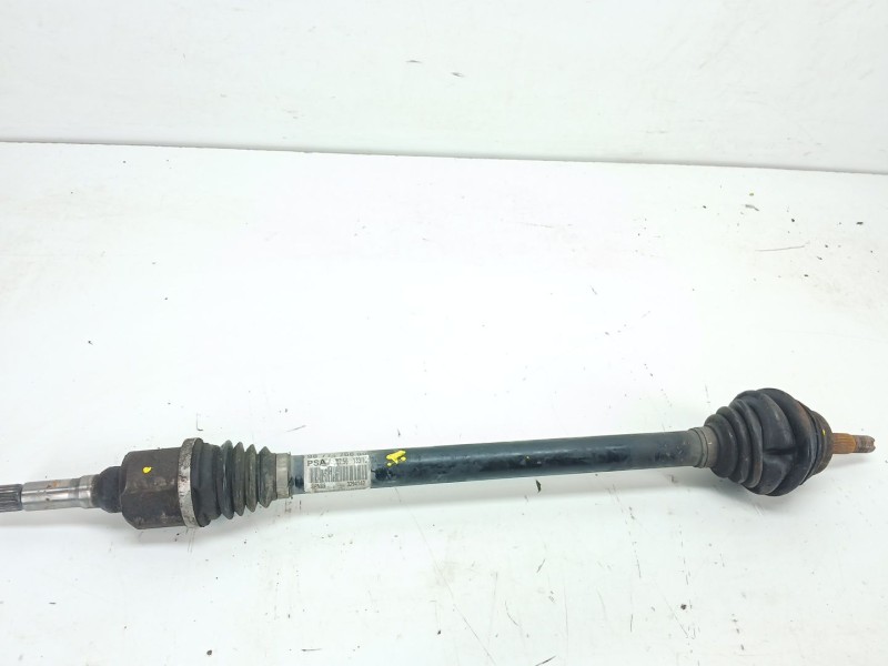 Recambio de transmision delantera derecha para citroën c4 cactus 1.2 vti 82 referencia OEM IAM 9677476680  