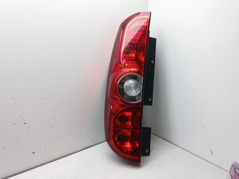 Recambio de piloto trasero izquierdo para fiat doblo cargo (263_) 1.3 d multijet referencia OEM IAM 02038299900010 518305650 