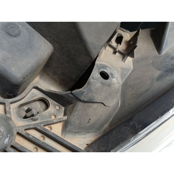 Recambio de faro izquierdo para peugeot 508 i (8d_) 2.0 hdi referencia OEM IAM   