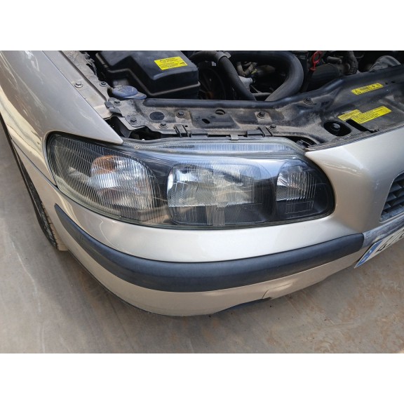 Recambio de faro derecho para volvo s60 i (384) 2.4 d referencia OEM IAM   