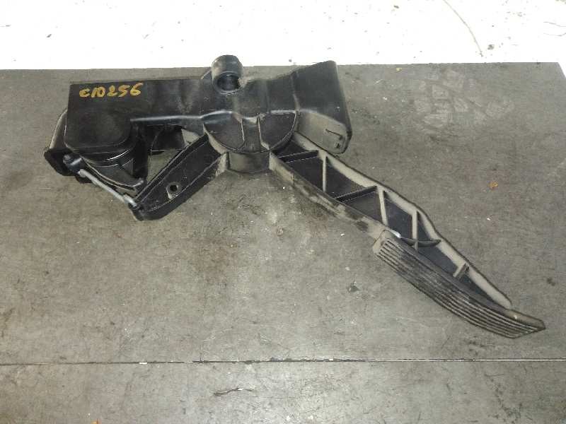 Recambio de potenciometro pedal para mercedes-benz clase b (w245) 180 cdi (245.207) referencia OEM IAM A1693000304  A1693000304