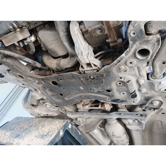Recambio de puente delantero para ford kuga (cbv) individual 4x4 referencia OEM IAM 168246315  