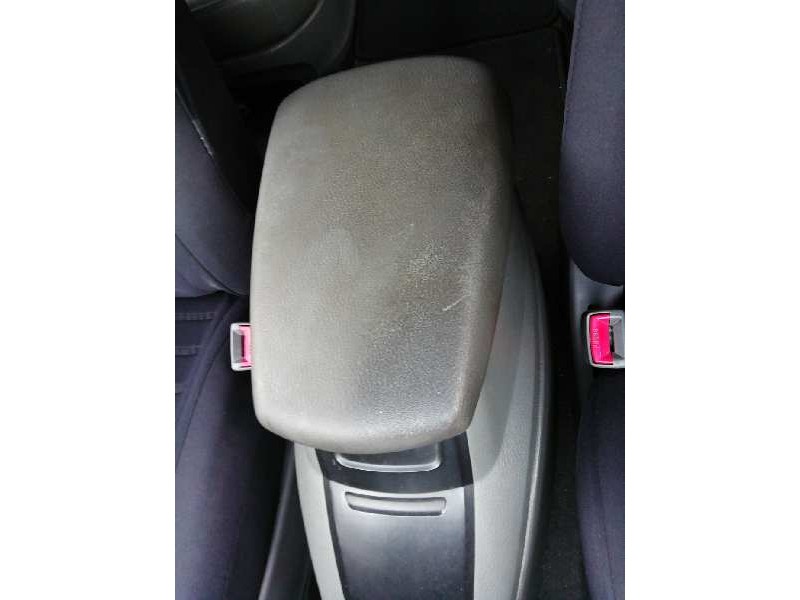 Recambio de apoyabrazos central para ssangyong rodius 2.7 turbodiesel cat referencia OEM IAM  NEGRO 