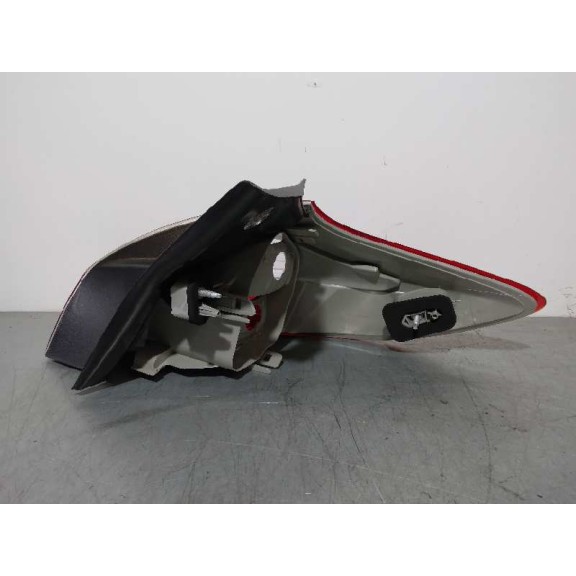 Recambio de piloto trasero izquierdo para renault megane iii berlina 5 p referencia OEM IAM 265550007R  