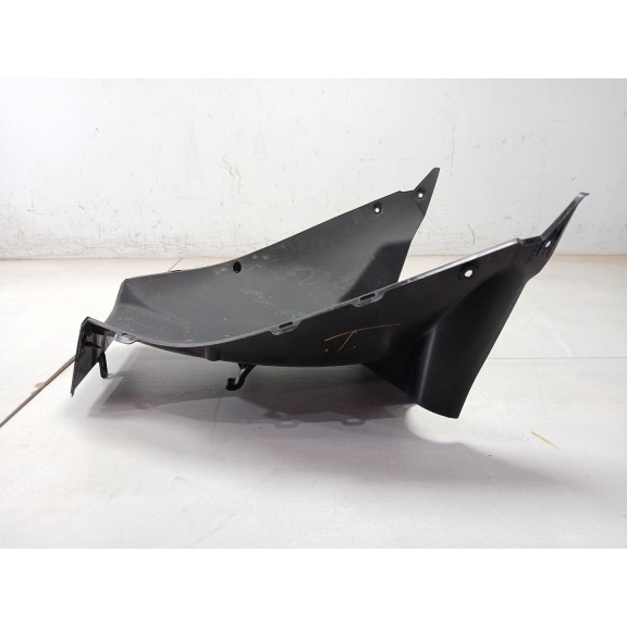 Recambio de plasticos para honda pcx pcx 125 (jk05) referencia OEM IAM 64521K1ZJ100 QUILLA FRONTAL 