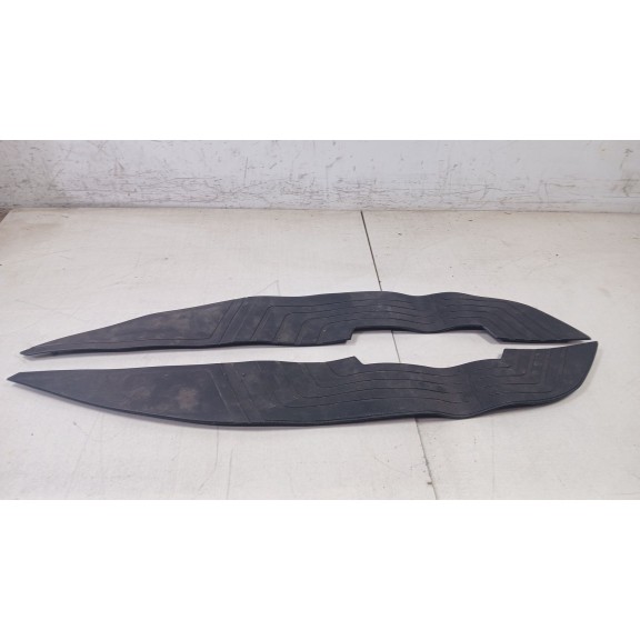 Recambio de gomas contorno puerta para honda pcx pcx 125 (jk05) referencia OEM IAM 64325K1ZJ101  