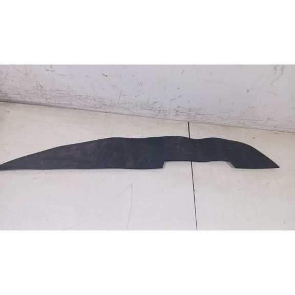 Recambio de gomas contorno puerta para honda pcx pcx 125 (jk05) referencia OEM IAM 64325K1ZJ101  