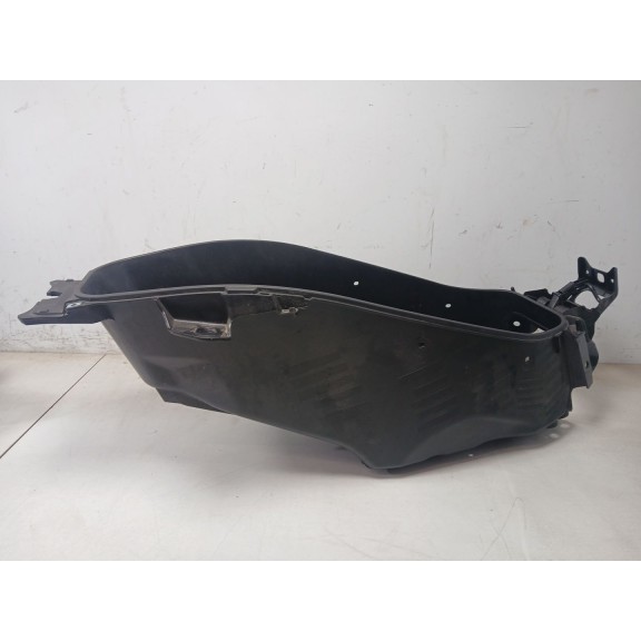 Recambio de plasticos para honda pcx pcx 125 (jk05) referencia OEM IAM WW125AP  