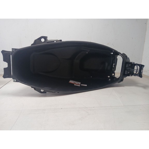 Recambio de plasticos para honda pcx pcx 125 (jk05) referencia OEM IAM WW125AP  