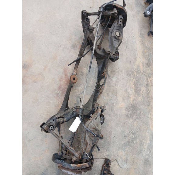 Recambio de puente trasero para ssangyong rodius i 2.7 xdi referencia OEM IAM 1513500008  