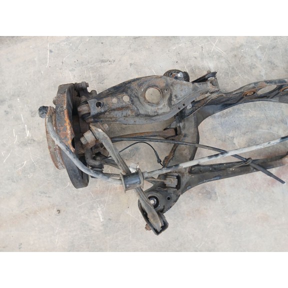 Recambio de puente trasero para ssangyong rodius i 2.7 xdi referencia OEM IAM 1513500008  