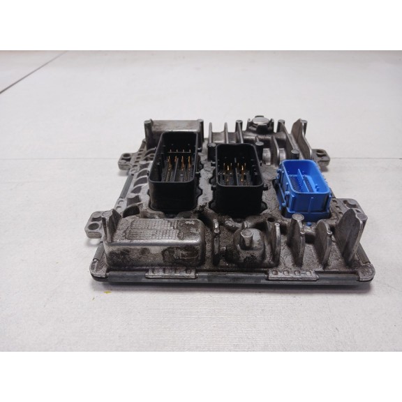 Recambio de centralita motor uce para opel insignia berlina excellence referencia OEM IAM 55494205 A2C92816900 1310101000000X