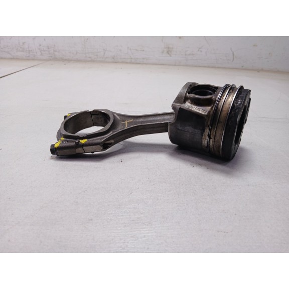 Recambio de piston para opel mokka excellence referencia OEM IAM 0687776302  