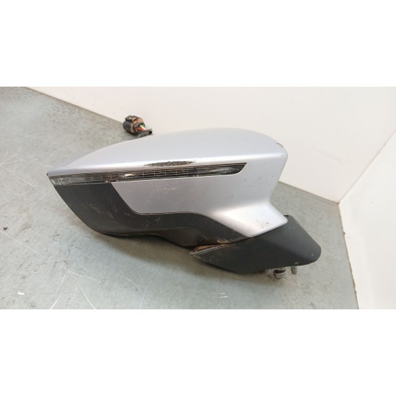 Recambio de retrovisor derecho para seat arona (kj7, kjp) 1.0 tsi referencia OEM IAM E9026684 abatible 