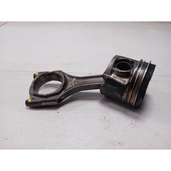 Recambio de piston para opel mokka excellence referencia OEM IAM 0687776302  