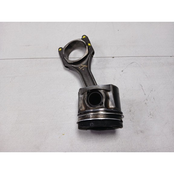 Recambio de piston para opel mokka excellence referencia OEM IAM 0687776302  