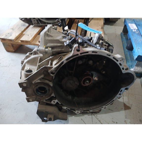 Recambio de caja casco para kia carens iv 1.7 crdi referencia OEM IAM   