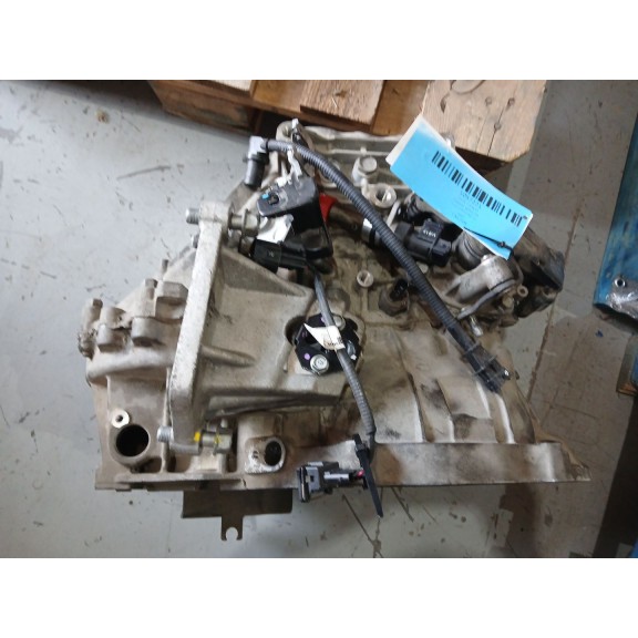 Recambio de caja casco para kia carens iv 1.7 crdi referencia OEM IAM   