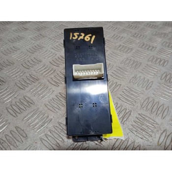 Recambio de mando elevalunas delantero izquierdo para ssangyong tivoli referencia OEM IAM 8581135200 DE 4 ESPEJOS NO ABATIBLES