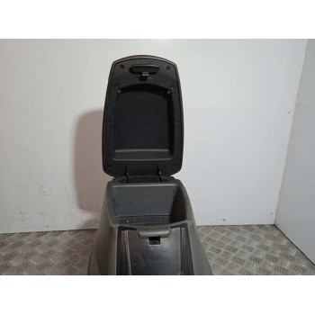 Recambio de apoyabrazos central para ssangyong rodius 2.7 turbodiesel cat referencia OEM IAM  NEGRO 