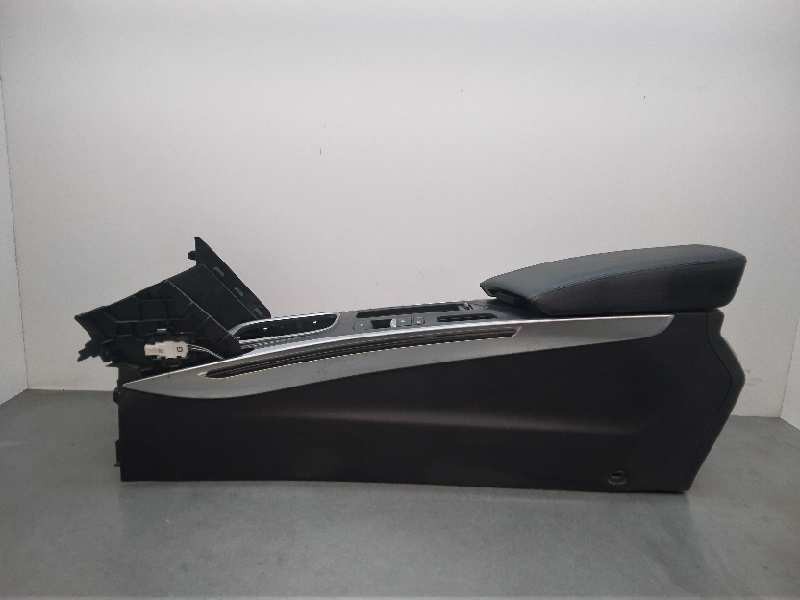 Recambio de apoyabrazos central para renault megane iv berlina 5p 1.3 tce referencia OEM IAM P969109180R  