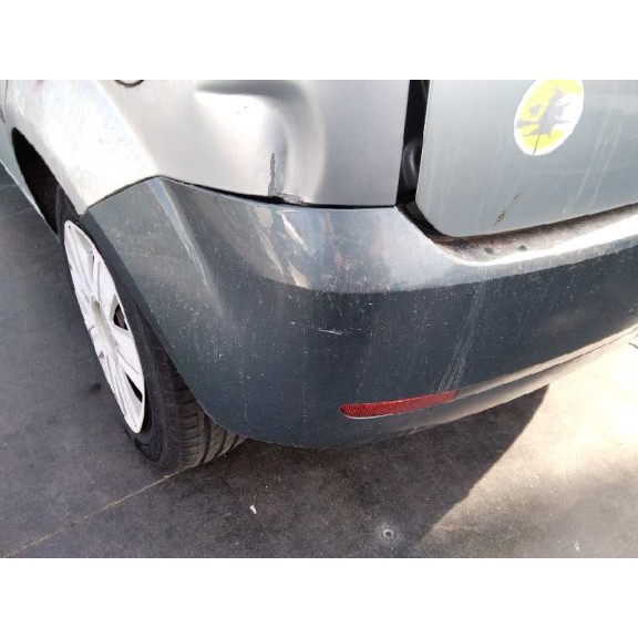 ford fiesta (cbk) del año 2004