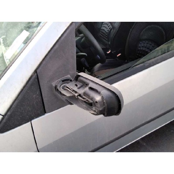 ford fiesta (cbk) del año 2004