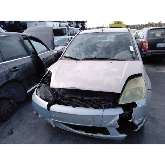 ford fiesta (cbk) del año 2004