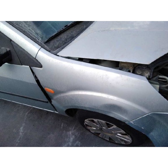 ford fiesta (cbk) del año 2004