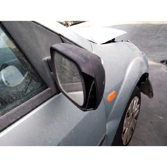 ford fiesta (cbk) del año 2004