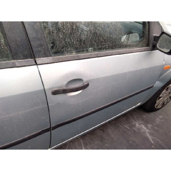 ford fiesta (cbk) del año 2004