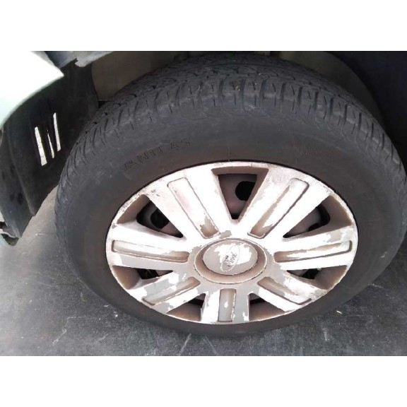 ford fiesta (cbk) del año 2004