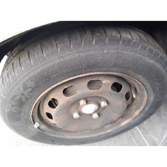 ford fiesta (cbk) del año 2004