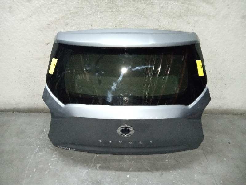 Recambio de porton trasero para ssangyong tivoli referencia OEM IAM   