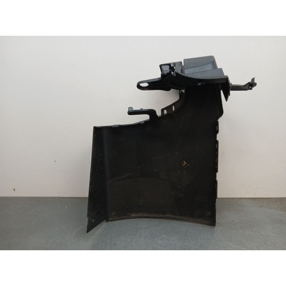Recambio de puntera paragolpes trasera izquierda para peugeot partner tepee 1.6 bluehdi 100 referencia OEM IAM 9816770580  