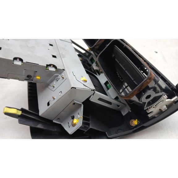 Recambio de display para toyota avensis (_t25_) 1.8 (zzt251_) referencia OEM IAM 8611005020 CNTS6270LC 