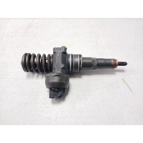 Recambio de inyector para seat toledo iii (5p2) 1.9 tdi referencia OEM IAM 0414720215 038130073AG 