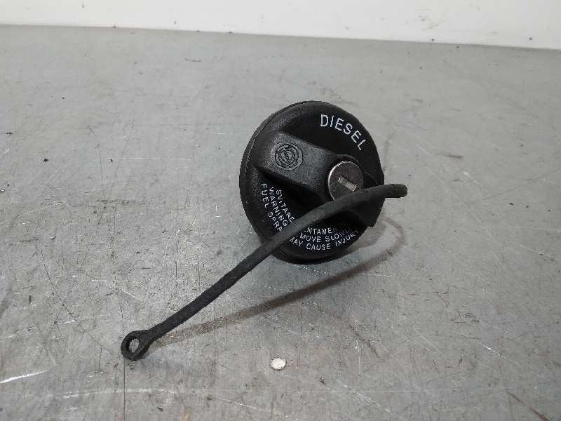 Recambio de tapa exterior combustible para peugeot bipper 1.3 16v hdi fap referencia OEM IAM S/R  