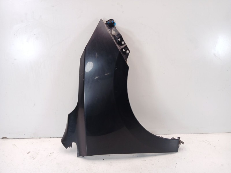 Recambio de aleta delantera derecha para hyundai ix35 (lm, el, elh) 1.7 crdi referencia OEM IAM 663212S050  