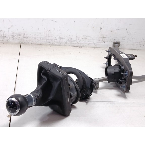 Recambio de palanca cambio para audi a4 b9 (8w2, 8wc) 2.0 tdi referencia OEM IAM 8WO711025B  