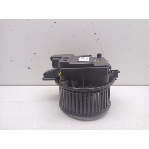 Recambio de motor calefaccion para audi a4 b9 (8w2, 8wc) 2.0 tdi referencia OEM IAM 4M1820021a 0001309689 cZ997007