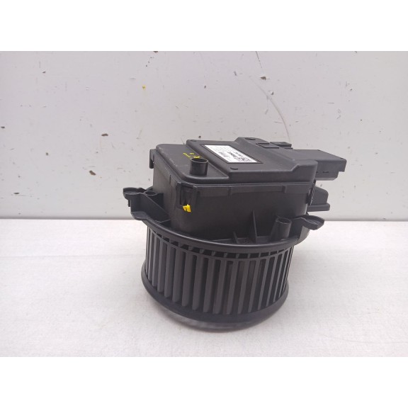 Recambio de motor calefaccion para audi a4 b9 (8w2, 8wc) 2.0 tdi referencia OEM IAM 4M1820021a 0001309689 cZ997007