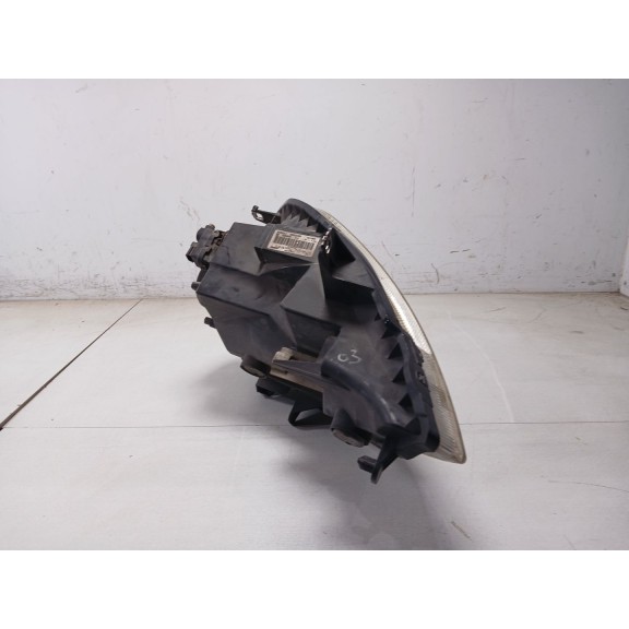 Recambio de faro izquierdo para nissan primastar furgoneta (x83) 2.0 dci 115 referencia OEM IAM 8200701354  93859829
