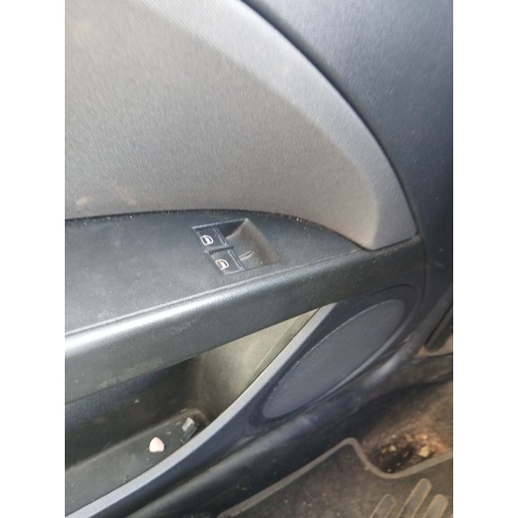 Recambio de mando elevalunas delantero izquierdo para seat leon (1p1) 1.6 tdi referencia OEM IAM   