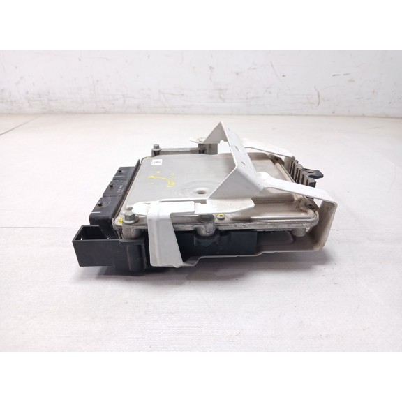 Recambio de centralita motor uce para land rover freelander (lr2) referencia OEM IAM 8214882354  