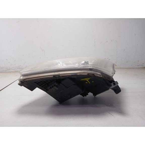 Recambio de faro izquierdo para toyota avensis (_t25_) 1.8 (zzt251_) referencia OEM IAM 8117005194  