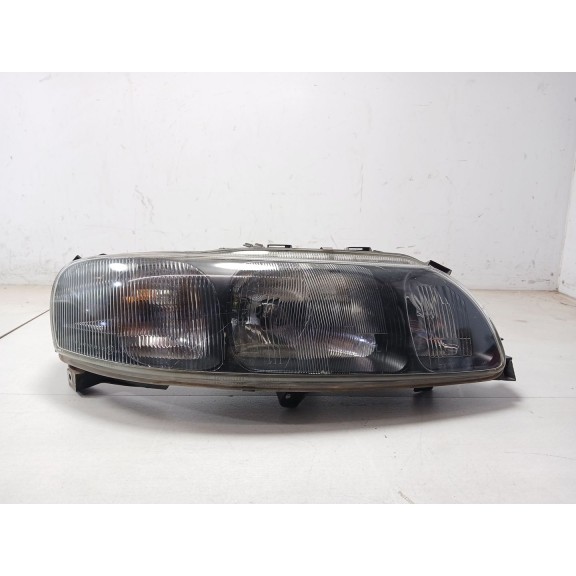 Recambio de faro derecho para volvo s60 i (384) 2.4 d referencia OEM IAM 087731114R  